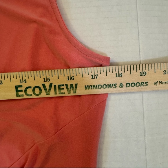 DKNY Women’s Coral Colour Sleeveless Side Twist Top - Picture 5 of 7